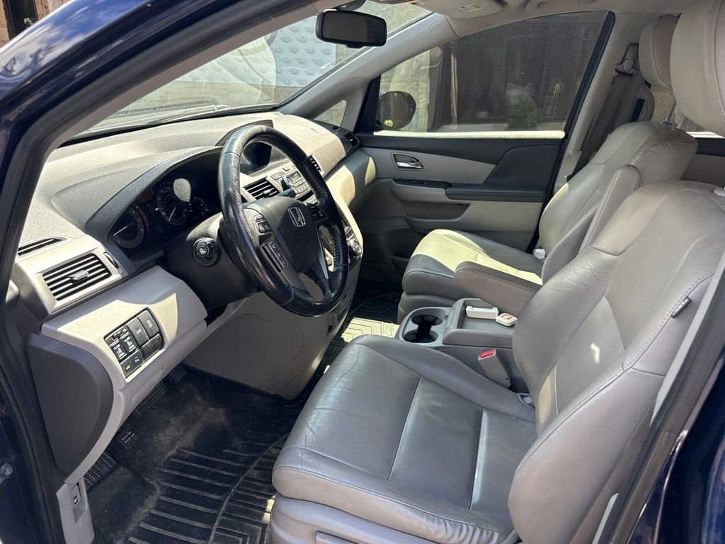 Used 2015 Obsidian Blue Pearl Honda Touring Elite image 11