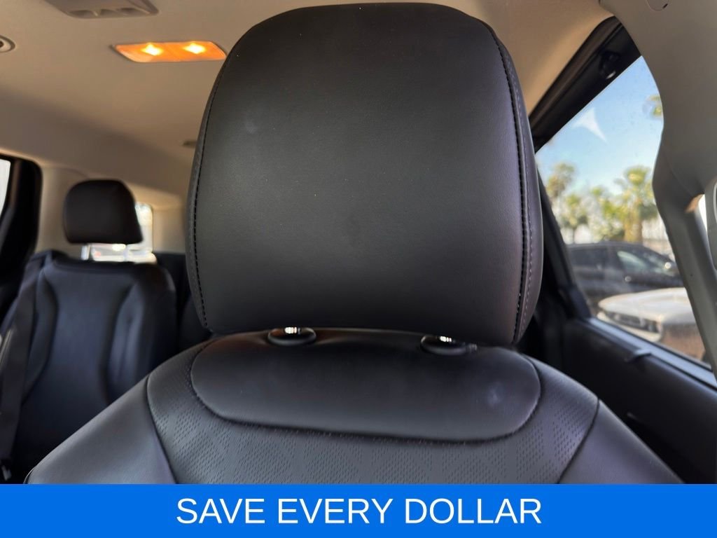 Used 2024 White Kia EX image 10