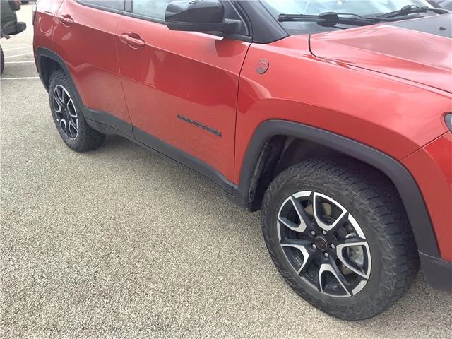 Used 2025 Red Hot Pearlcoat Jeep Trailhawk 4x4 image 16