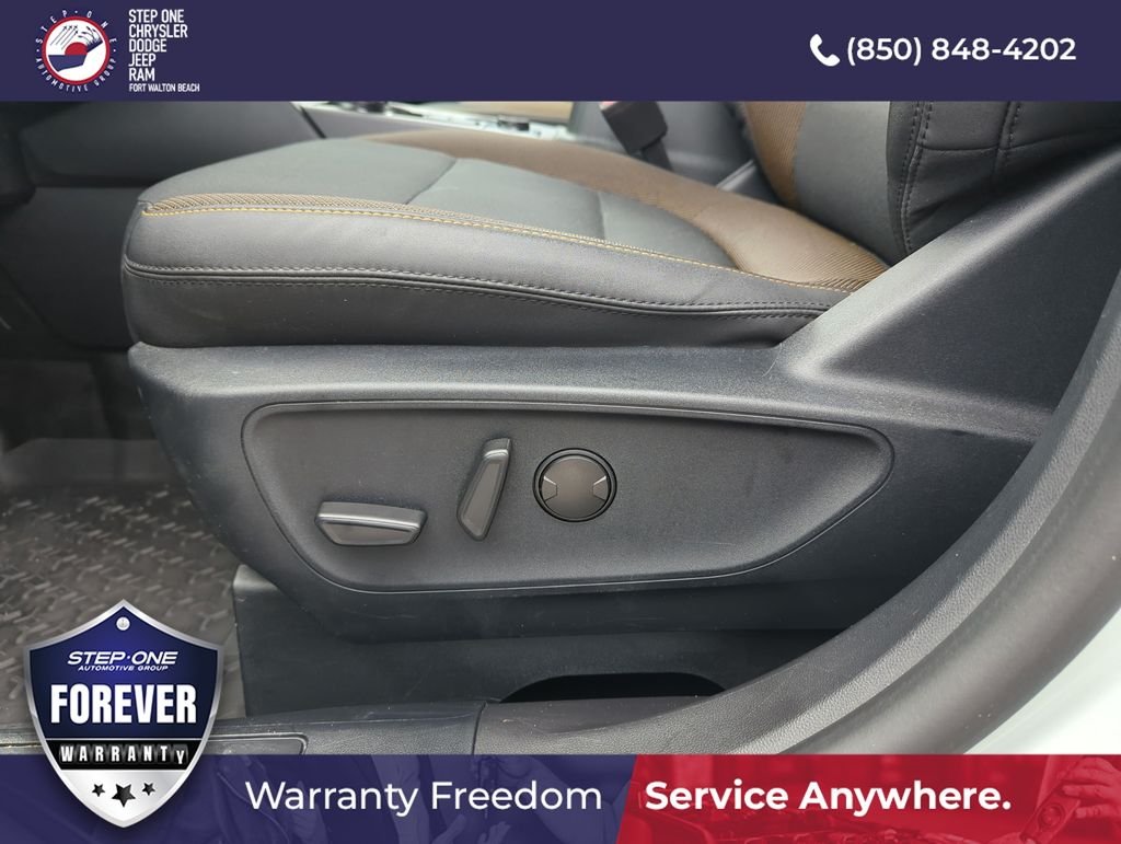 Used 2021 Green Ford Badlands image 12
