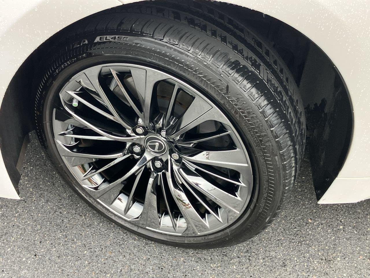 Used 2018 White (Eminent White Pearl) Lexus 500h image 9