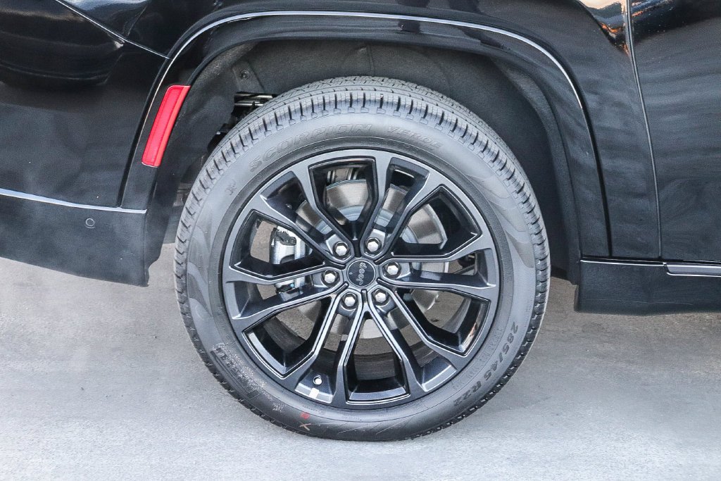 New 2026 Black Jeep Summit Obsidian image 12