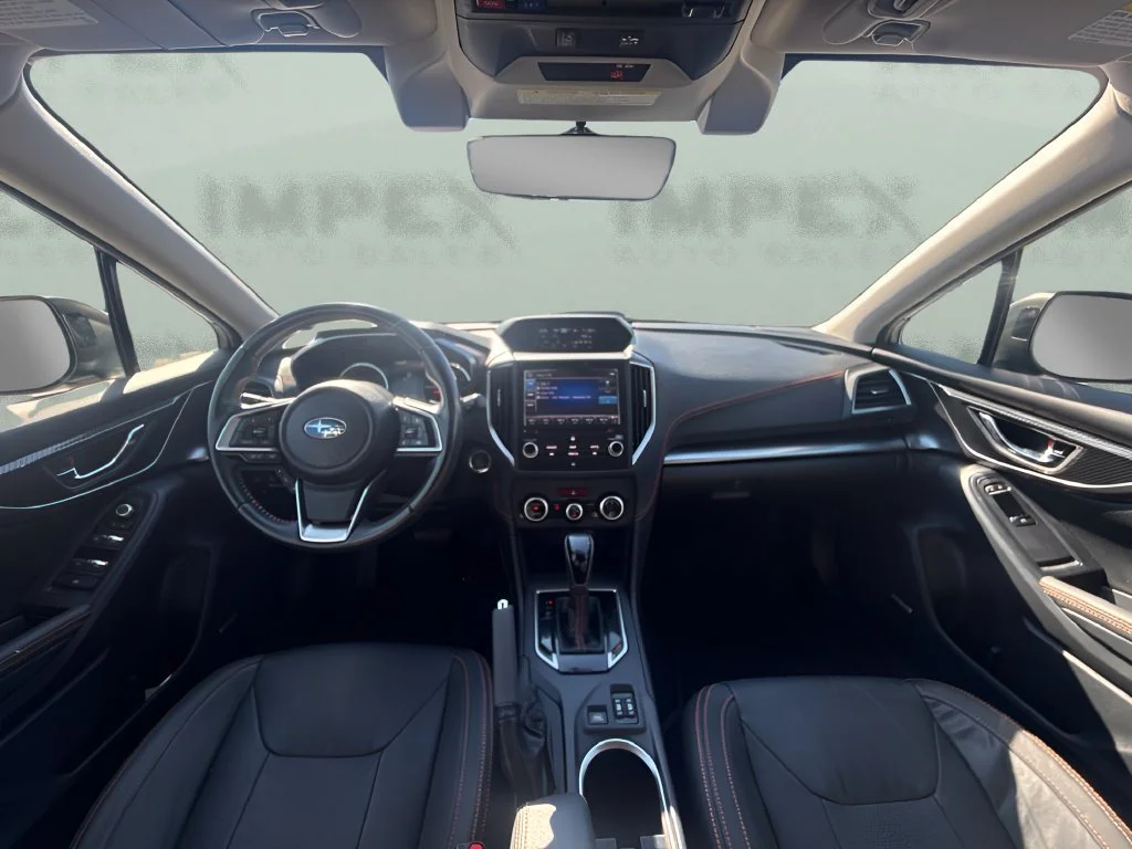 Used 2018 Silver Subaru 2.0i Limited image 12