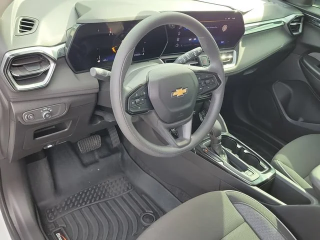 2024 Chevrolet TrailBlazer LS - Photo 15