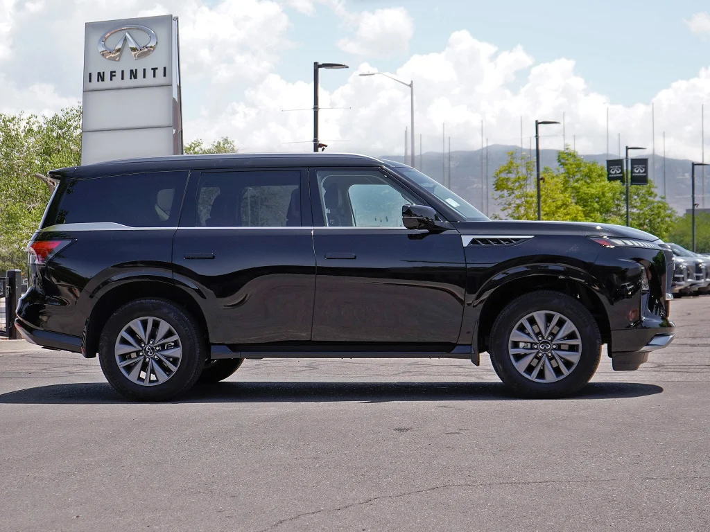 Certified Used 2026 Black Obsidian INFINITI PURE image 9