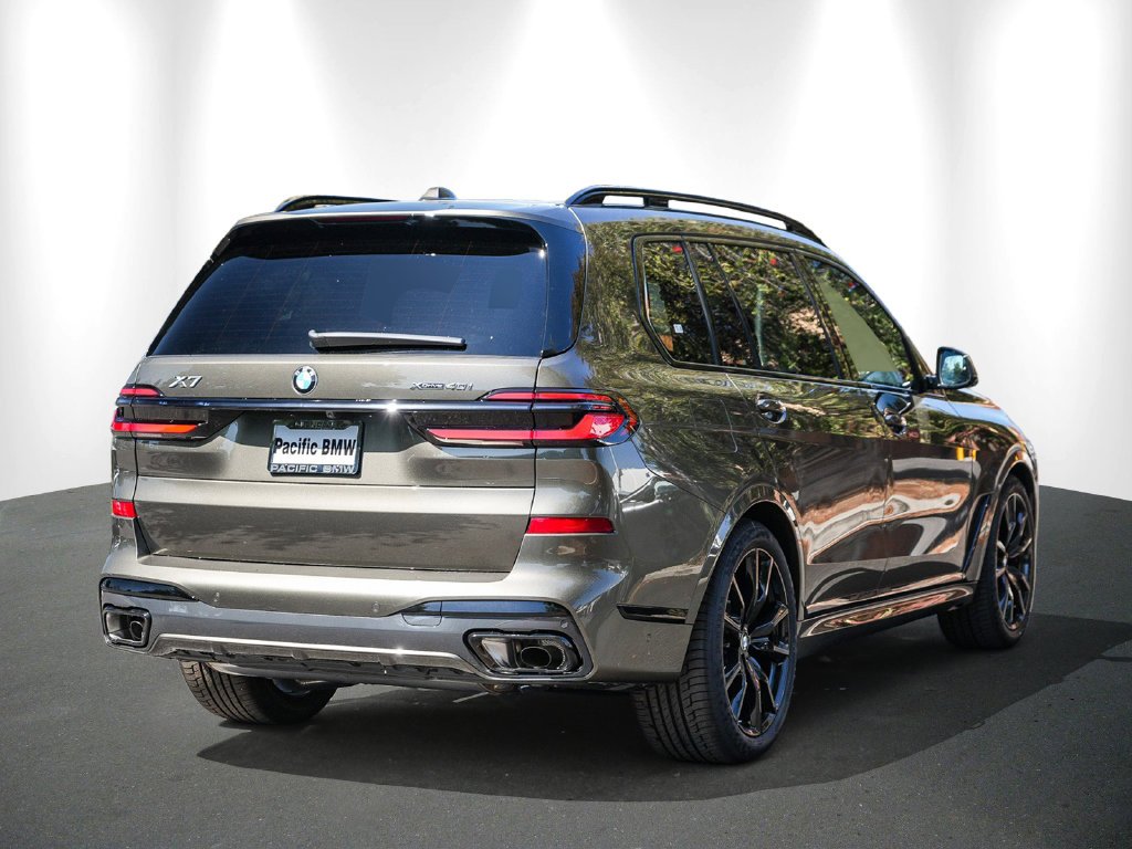 2027 BMW X7 photo 4