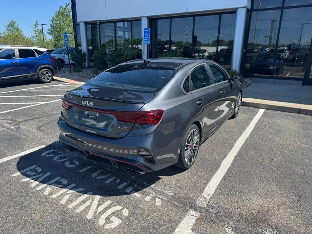 Used 2022 Gray Kia GT image 4