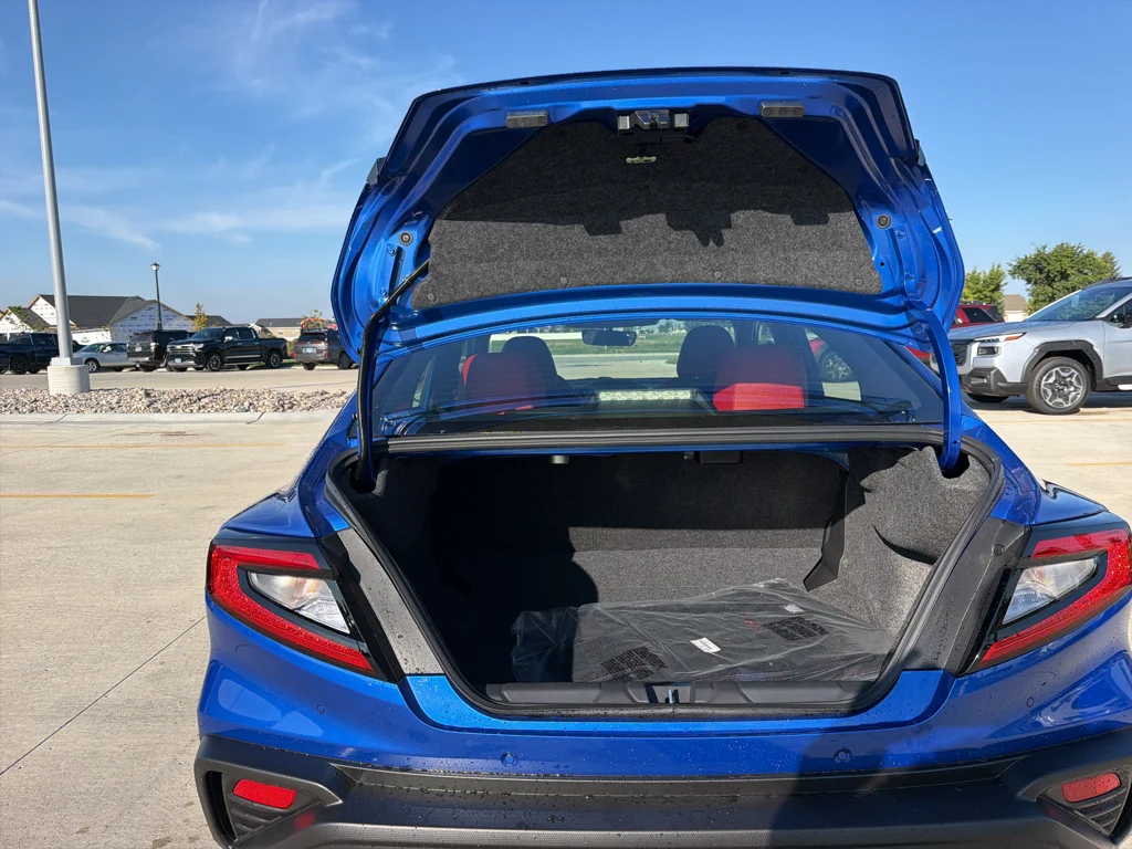 New 2026 WR BLUE PEARL Subaru Limited image 7