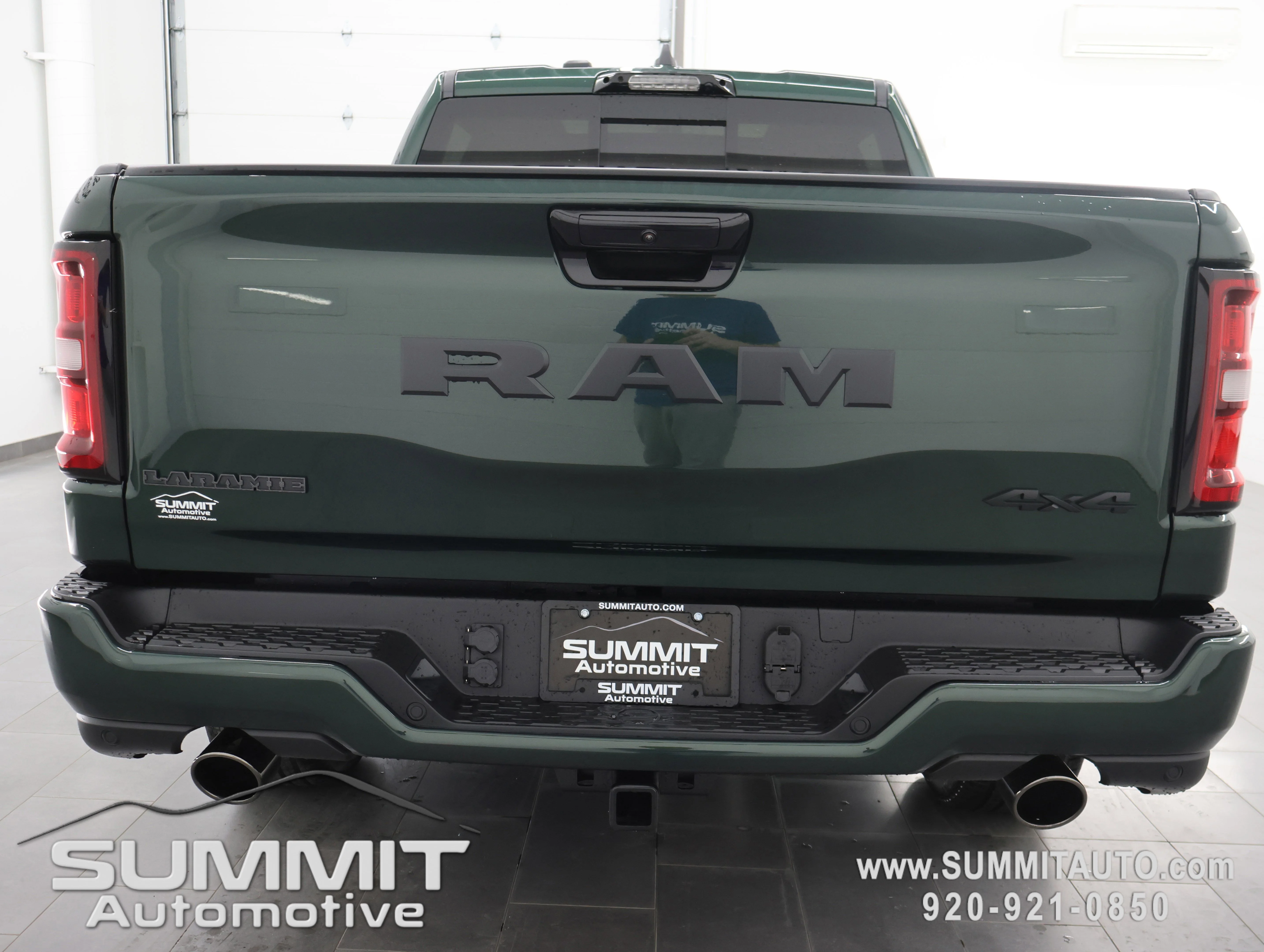 New 2026 Serrano-Green Metallic Exterior Paint RAM Laramie image 31