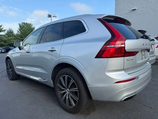 Used 2020 711 Bright Silver metallic Volvo Inscription image 3