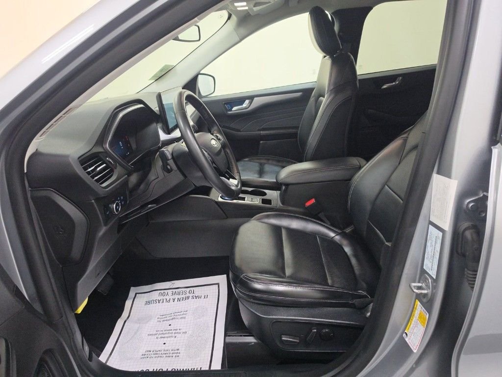 Used 2024 Silver Ford Platinum image 7