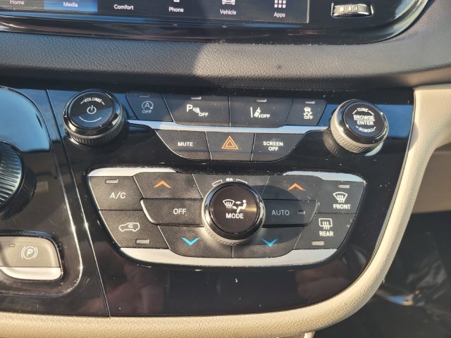 Used 2023 Black Chrysler Touring L image 24