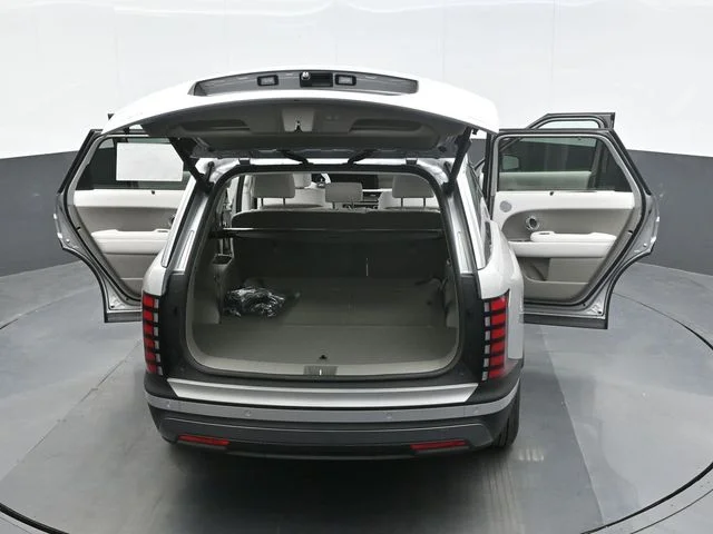 New 2026 Silver Hyundai SEL image 27