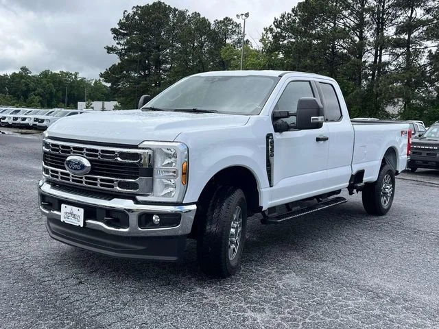New 2025 White Ford XL image 5