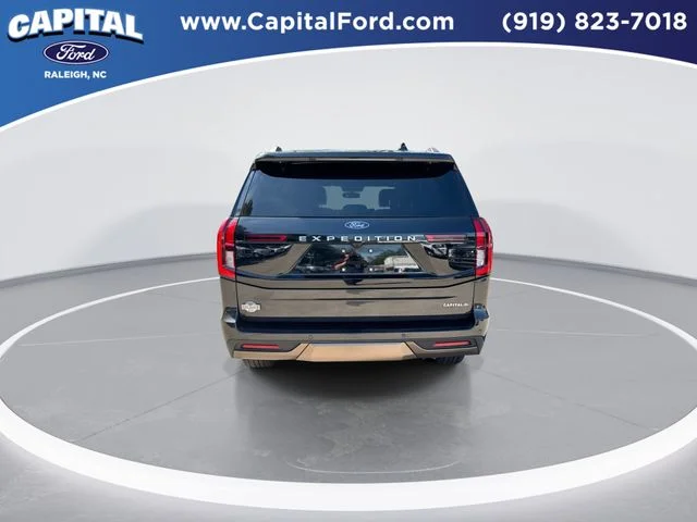 Used 2025 Gray Ford King Ranch image 7