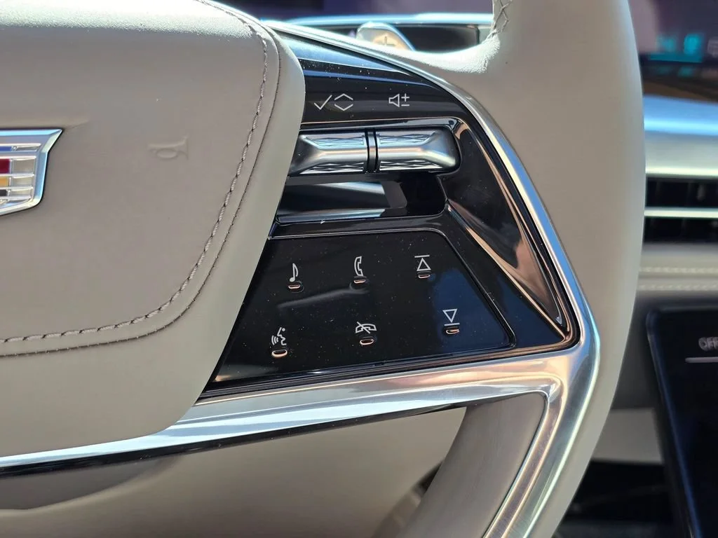 New 2026 Argent Silver Metallic Cadillac Platinum Sport image 34