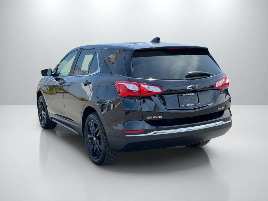 Used 2021 MOSAIC BLACK METALLIC Chevrolet LT image 7