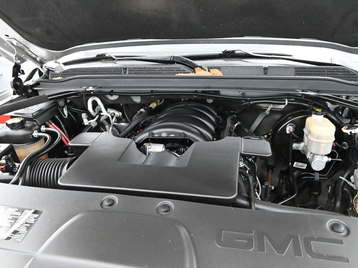 Used 2019 QUICKSILVER METALLIC GMC Denali image 38