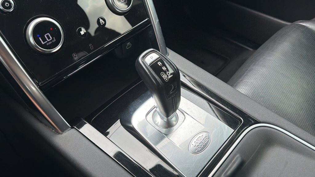 Used 2021 Fuji White Land Rover S image 21