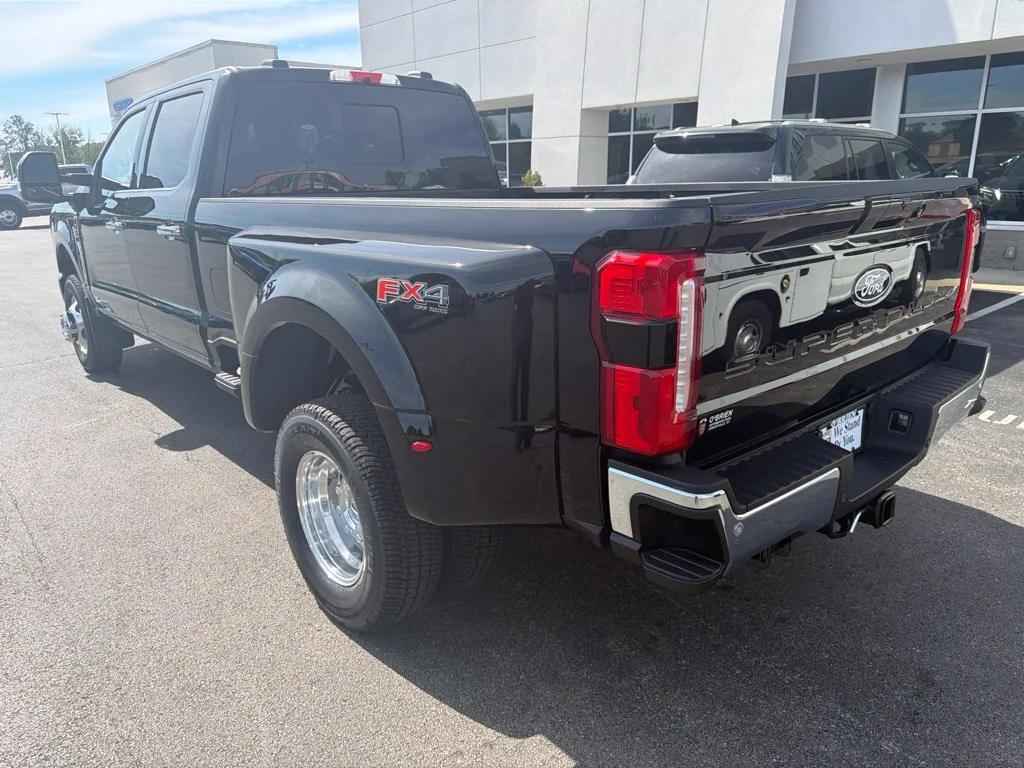 New 2027 Agate Black Metallic Ford F-350® Lariat® image 3