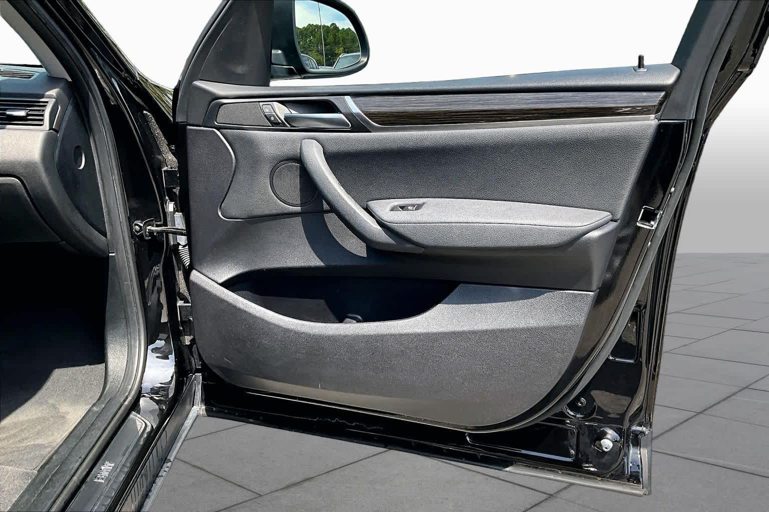 Used 2017 Jet Black BMW sDrive28i image 22