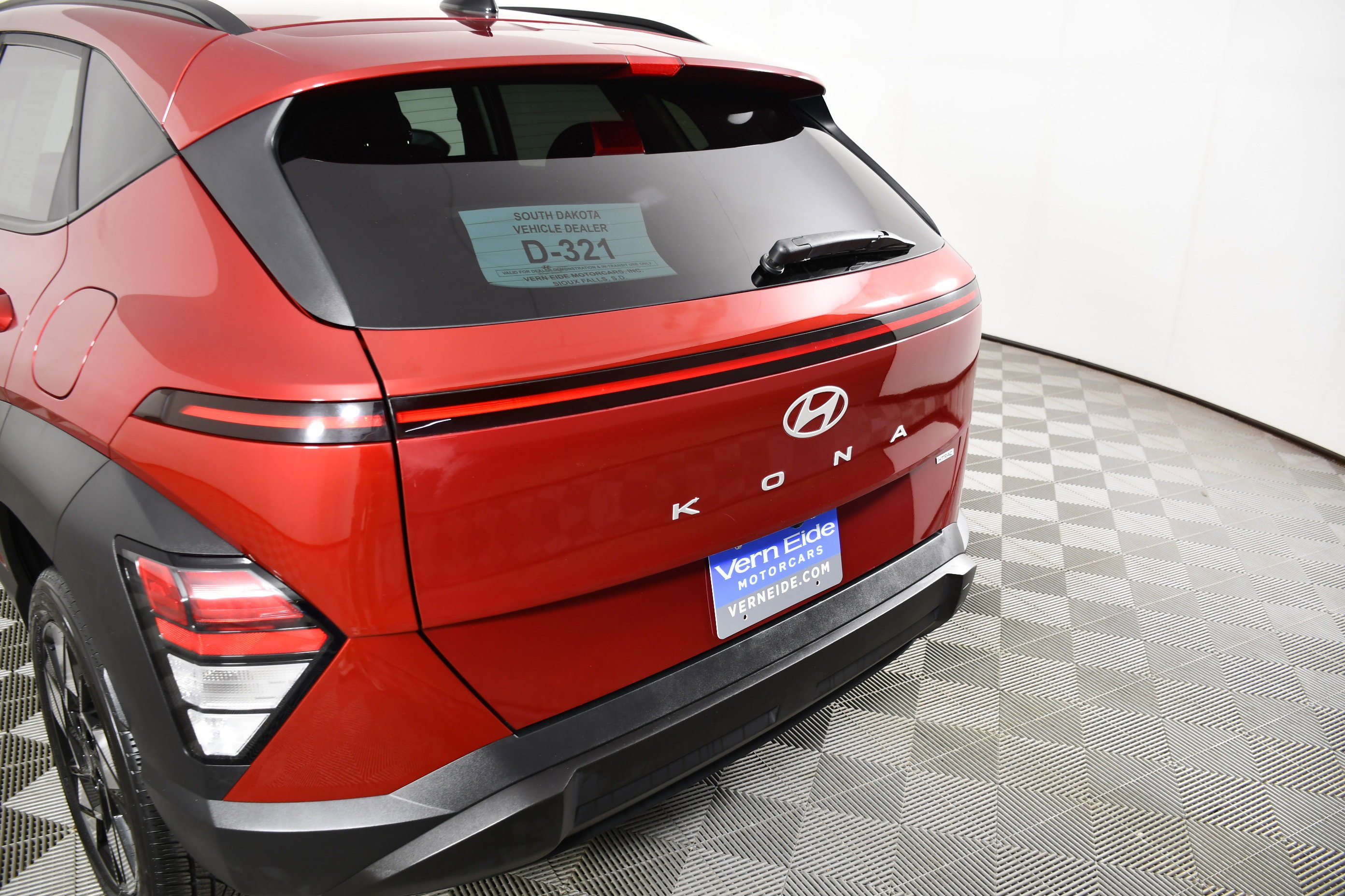 Used 2024 Ultimate Red Metallic Hyundai SEL image 15