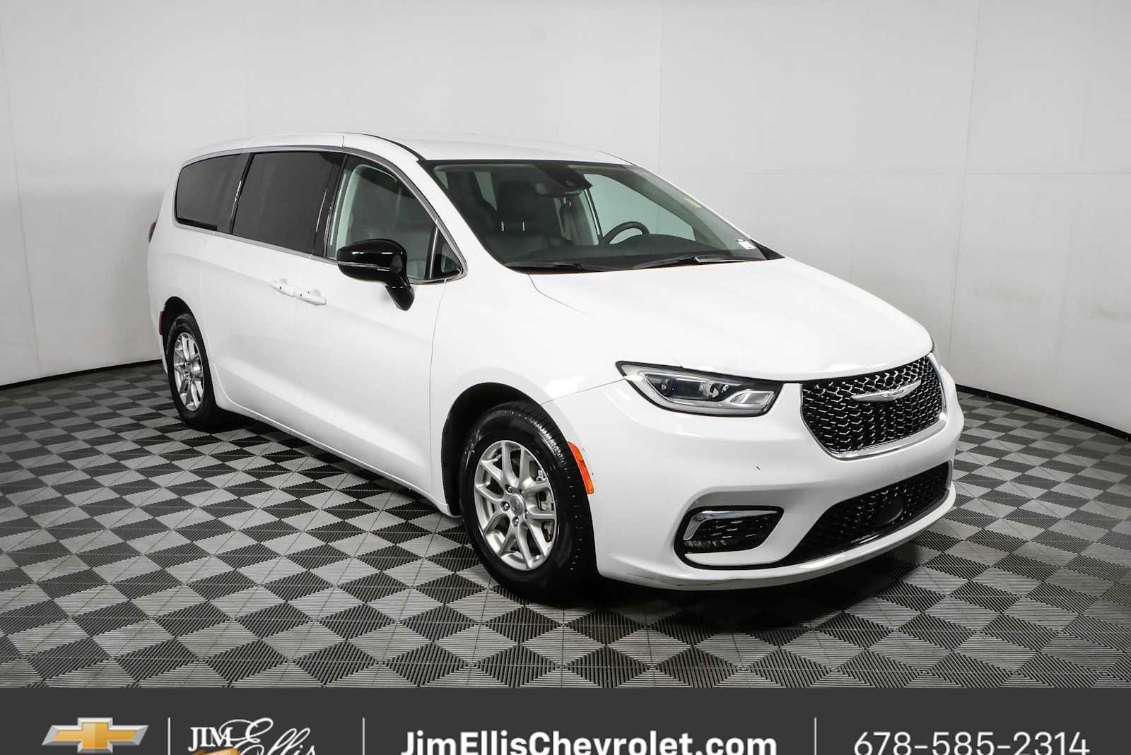 2024 Chrysler Pacifica
