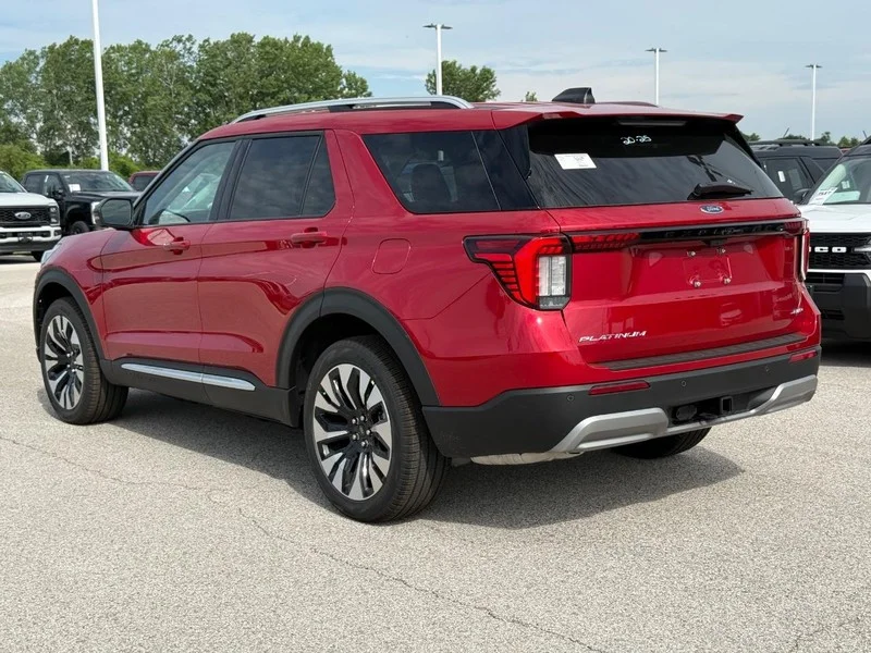 New 2026 Rapid Red Metallic Tinted Clearcoat Ford Platinum 4WD image 3