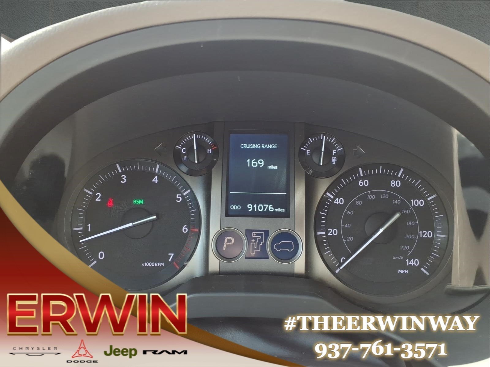 Used 2018 Starfire Pearl Lexus Base image 16