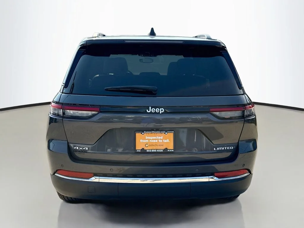 Certified Used 2024 Baltic Gray Metallic Clearcoat Jeep Limited image 7