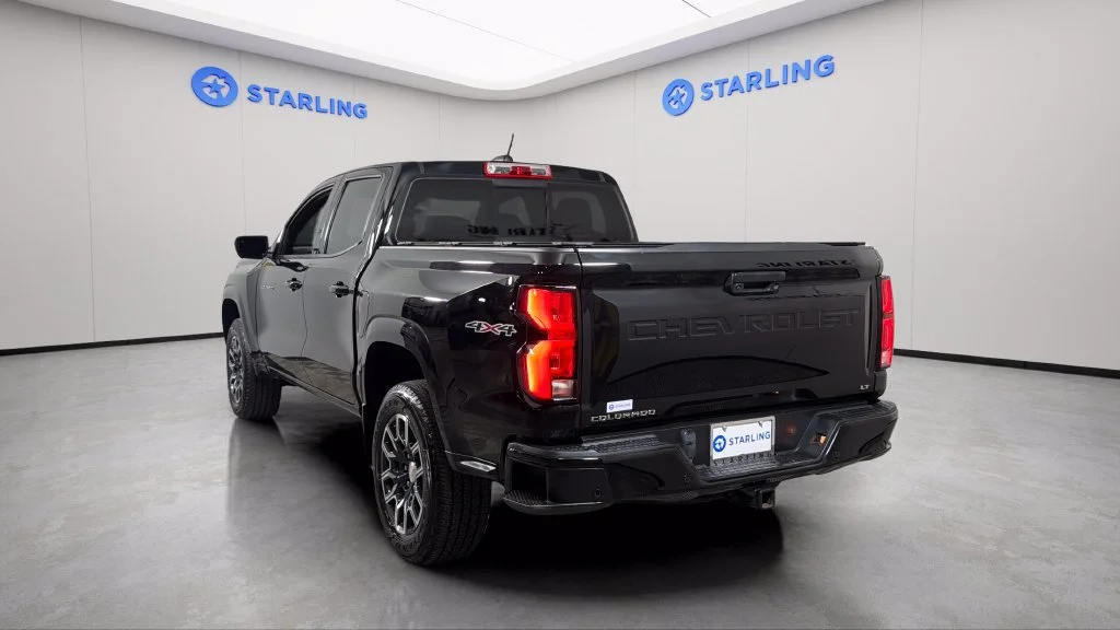Used 2023 BLACK Chevrolet 4WD LT image 6