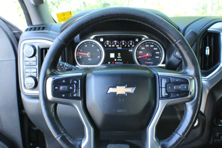 Used 2020 BLACK Chevrolet LTZ image 9