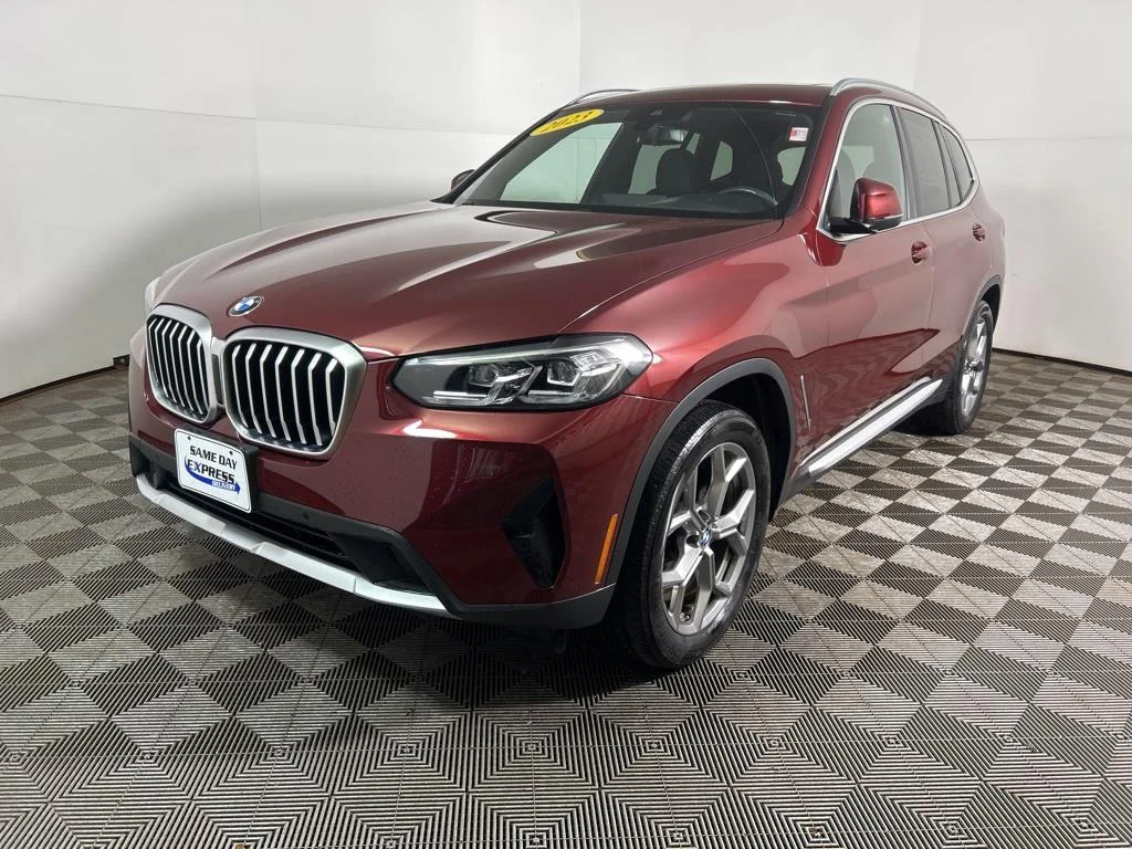 Used 2023 Aventurin Red Metallic BMW xDrive30i image 13