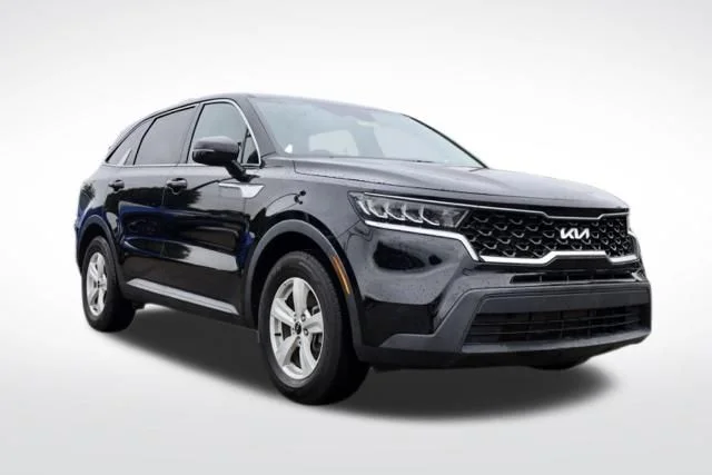 2022 Kia Sorento LX