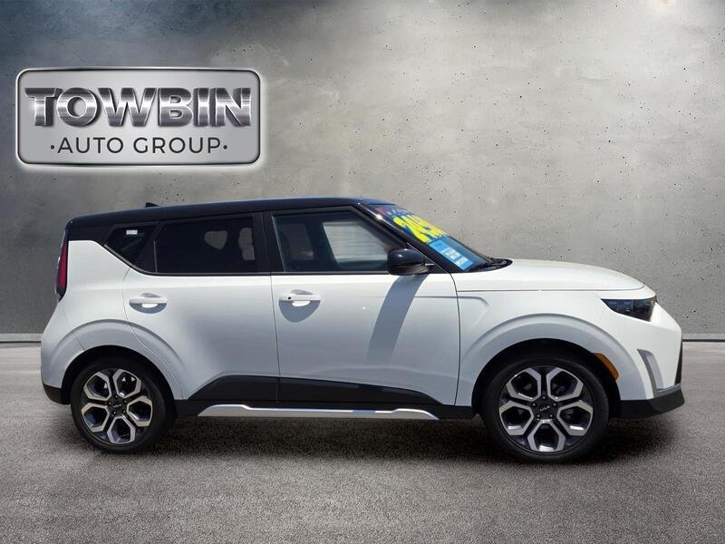 Certified Used 2025 White Kia EX image 3
