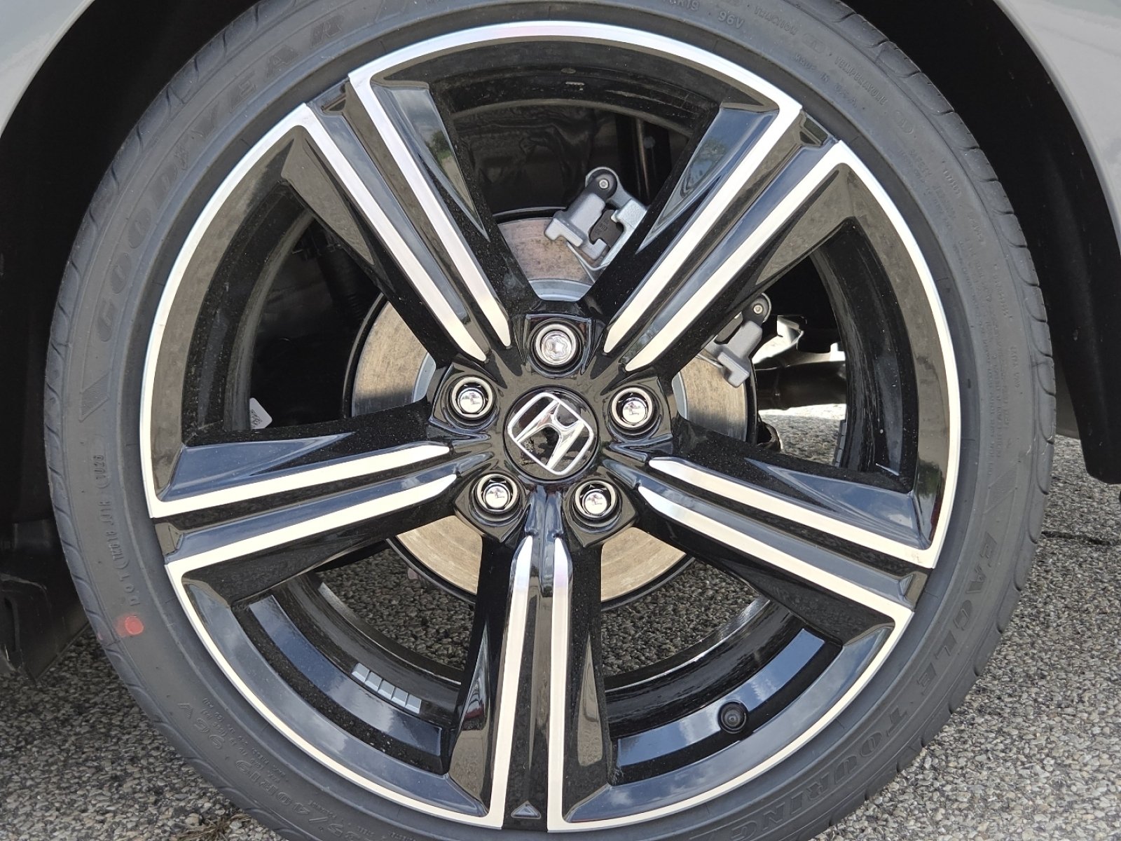 New 2026 Urban Gray Pearl Honda SE image 11