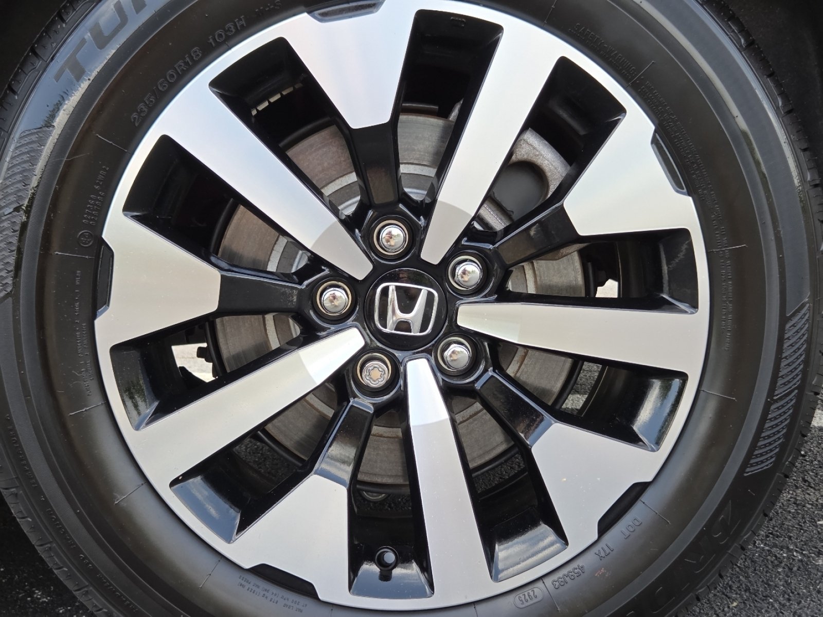 2026 Honda Odyssey EX-L - Photo 17
