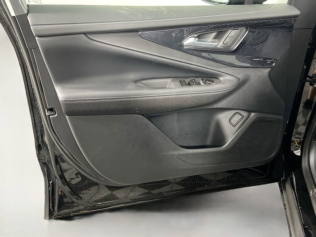 2026 Chevrolet Blazer EV LT - Photo 18