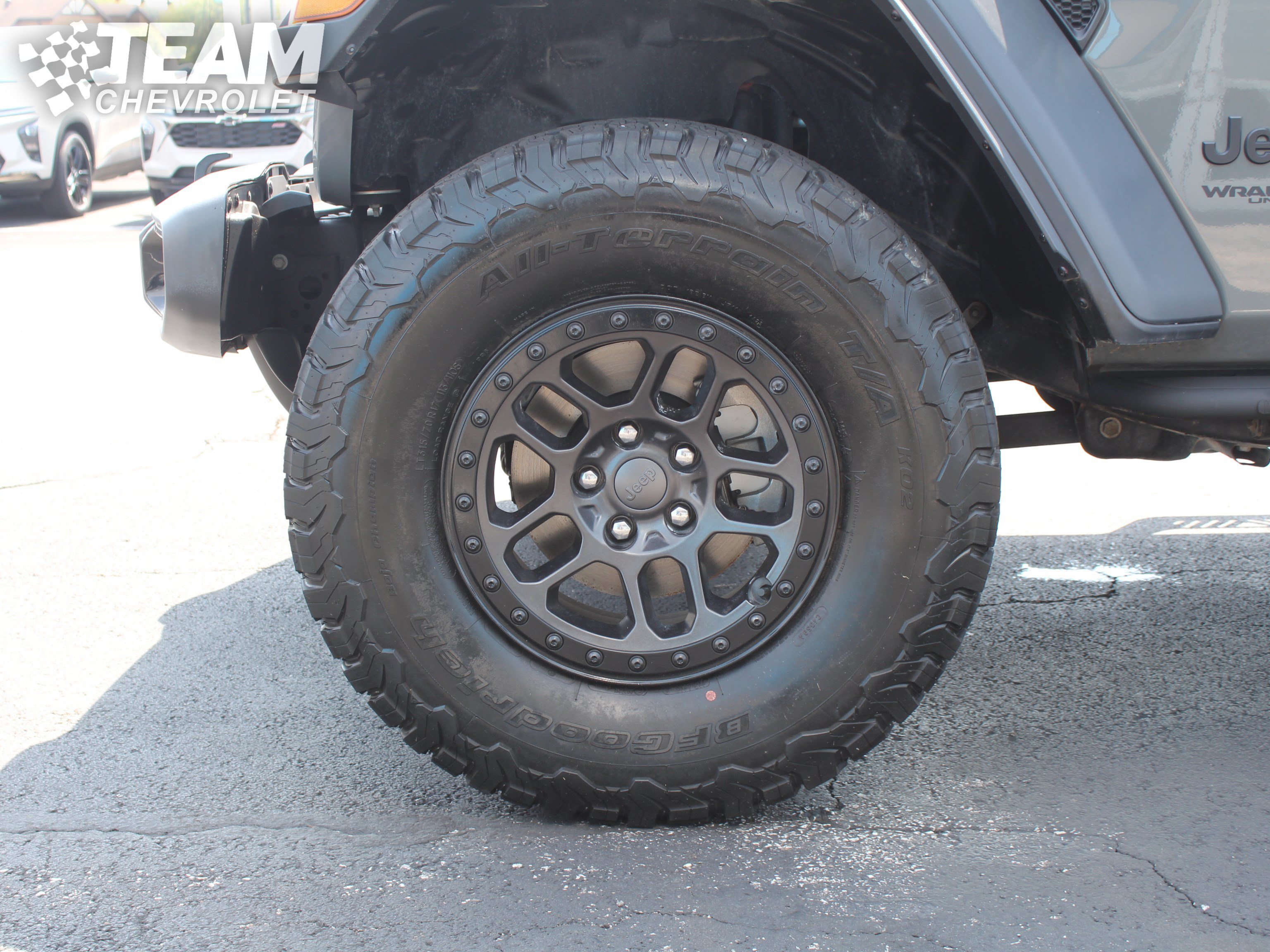 Used 2022 Gray Jeep High Tide 4x4 image 33