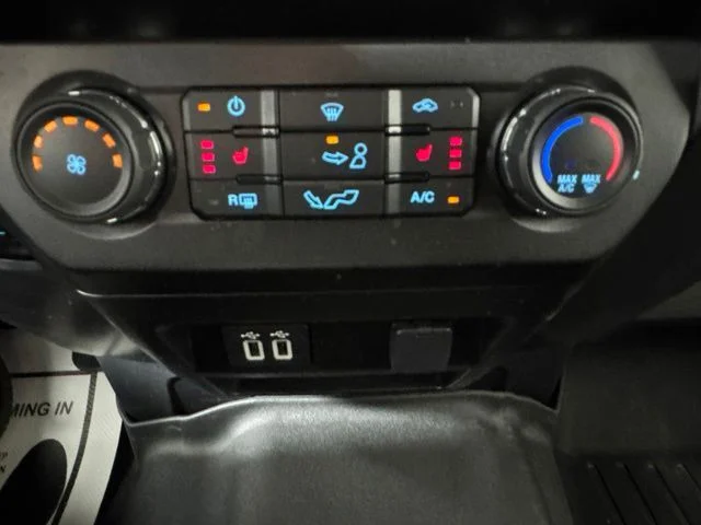 Used 2019 Oxford White Ford XLT image 16