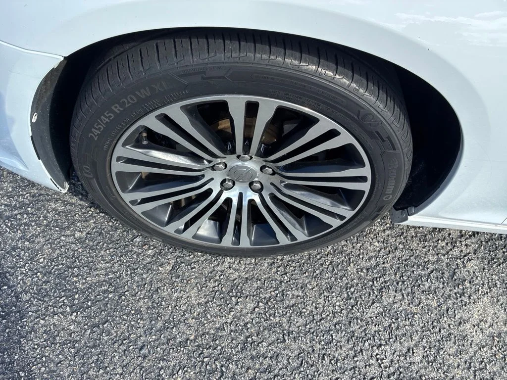 Used 2013 White Chrysler S image 9