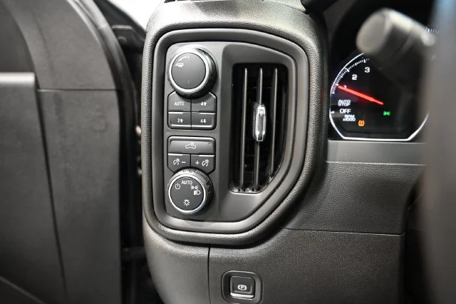 Used 2022 SHADOW GRAY METALLIC Chevrolet Custom Trail Boss image 23