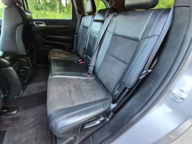 Used 2019 Silver Jeep Altitude image 28