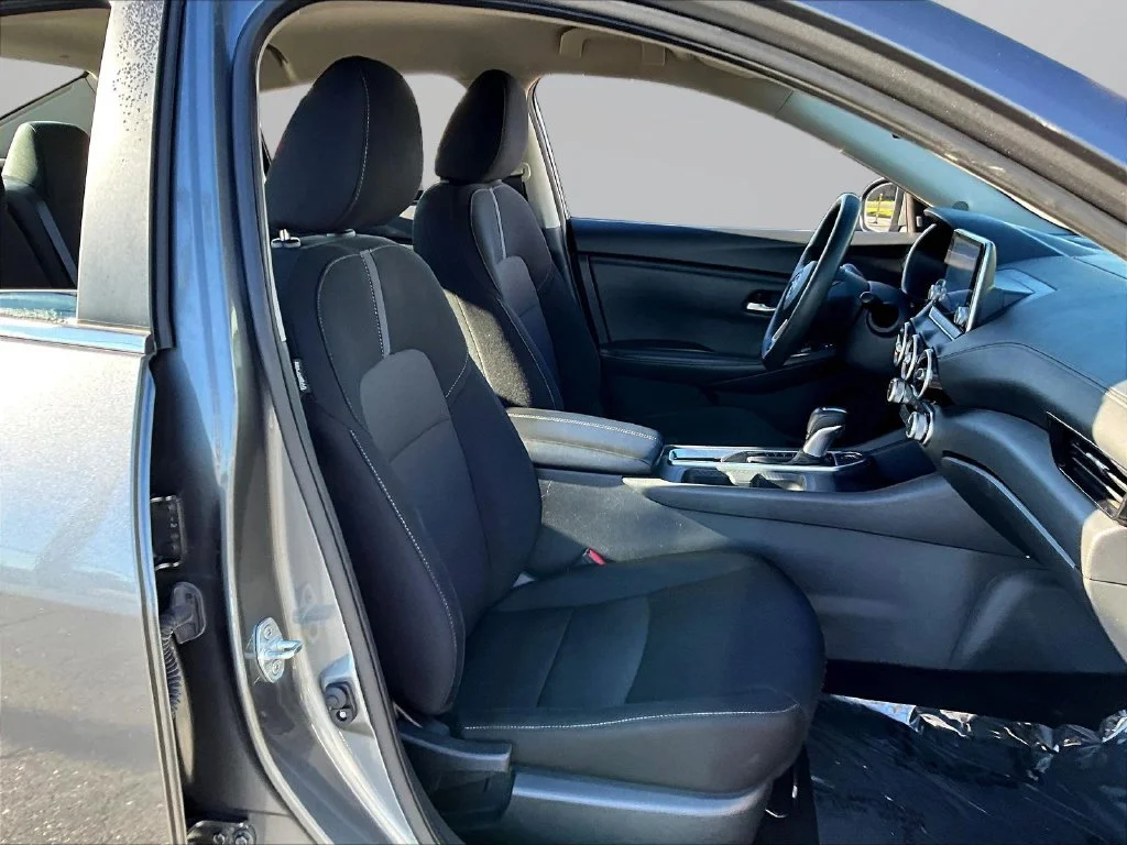 Used 2024 Gray Nissan SV image 30