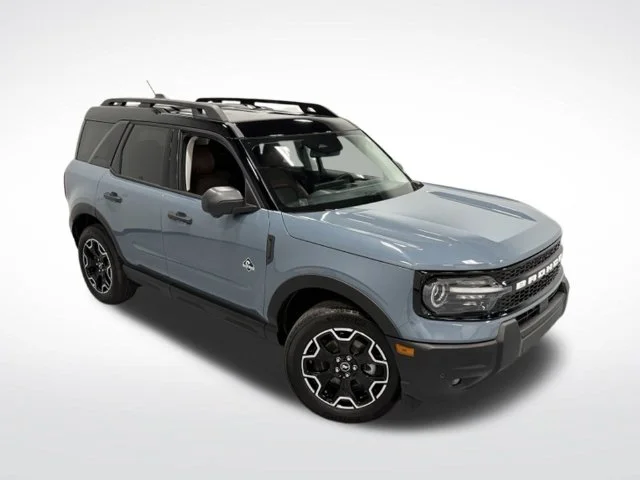 Used 2026 Gray Ford Outer Banks image 32