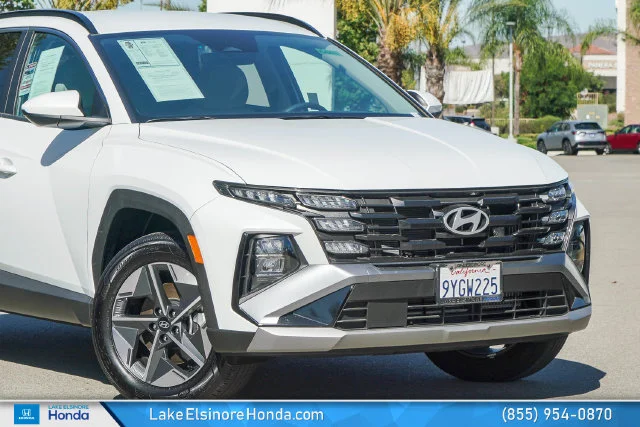 Used 2026 White Pearl Hyundai SEL image 2