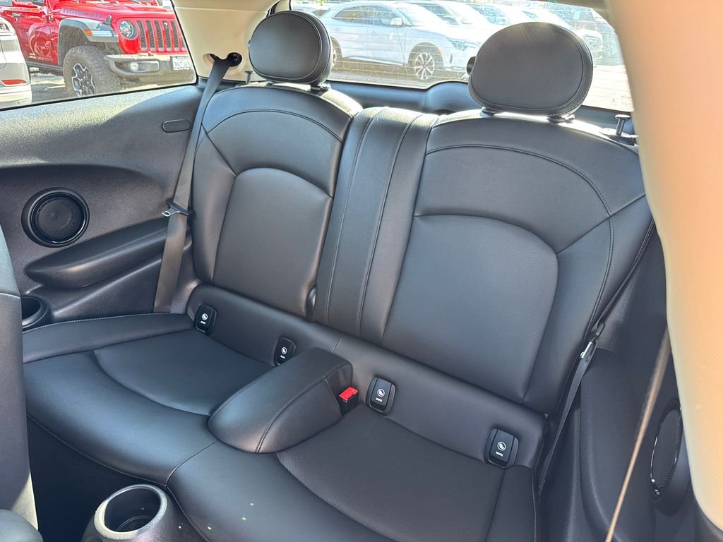Used 2023 Black MINI Base image 18