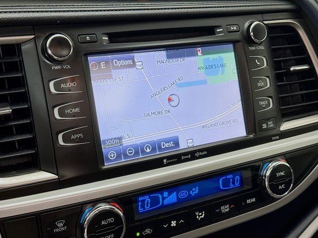 Used 2016 Blue Toyota XLE V6 image 13