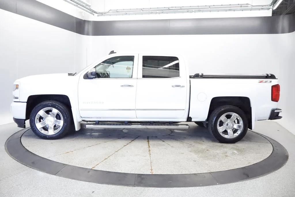 Used 2017 Chevrolet Silverado 1500 LTZ with VIN 3GCUKSECXHG502922 for sale in Coon Rapids, Minnesota