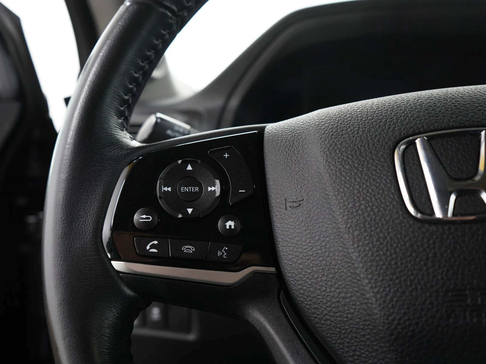 Used 2019  Honda elite image 31